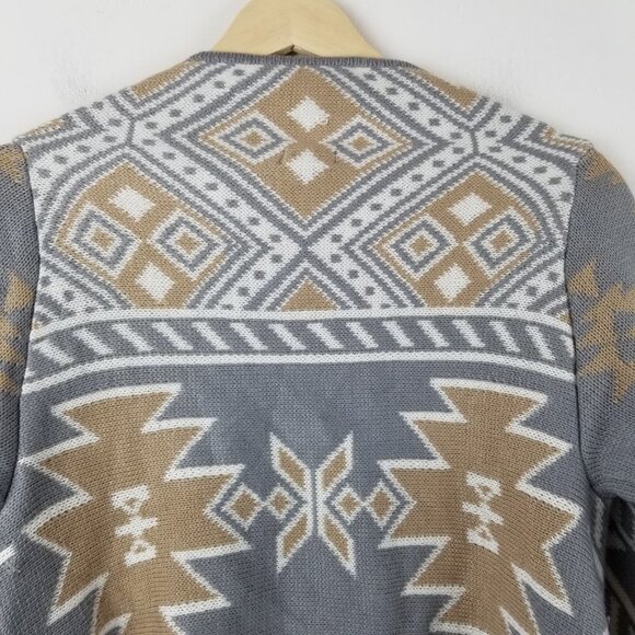 Charlotte Russe Small Cardigan Waterfall Front Southwest Aztec knit Gray Tan New - Picture 7 of 9